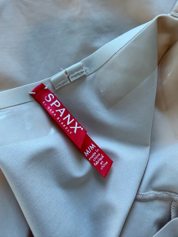 Spanx Low Back Slip Nude Medium - Image 5