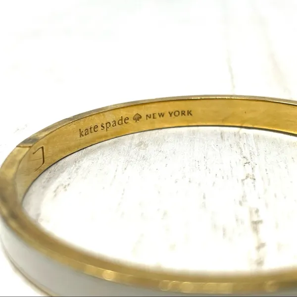 Kate Spade gold tone and white enamel hinged bangle bracelet - Image 6
