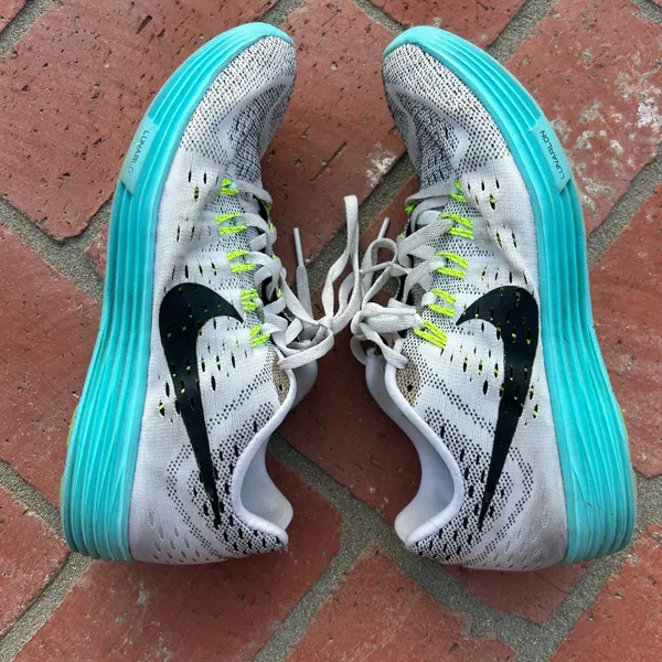 Nike Sneakers Size Women’s 8.5 - Image 5
