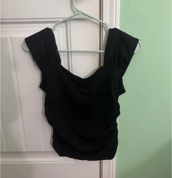 Shein Ruched Top - Image 2