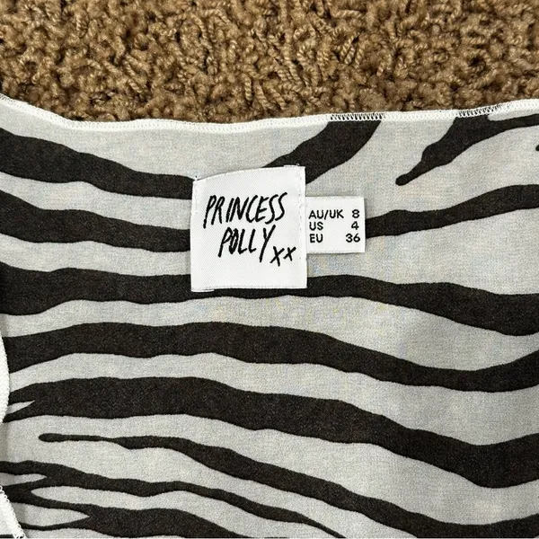 Princess Polly size 4 zebra top - Image 7