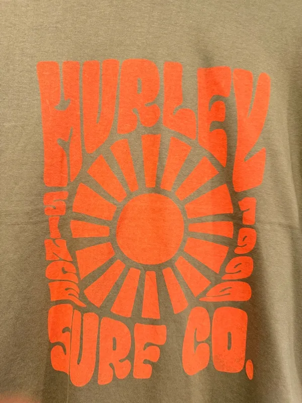 NWOT Hurley Size S Green Graphic Print Short Sleeve Tee Shirt Surf Sun Beach - Image 3