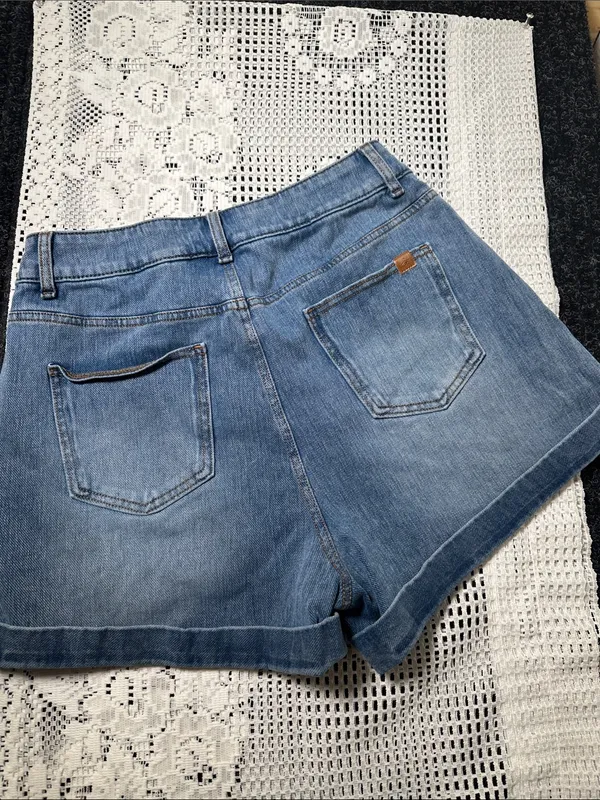 Halara‎ Blue Denim Women's Shorts - Image 4