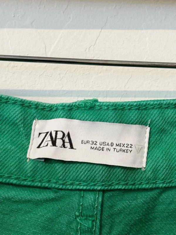 Zara Jeans Size 0 Green High‎ Rise Wide Leg Raw Hem Baggy Colored Denim Earthy - Image 6