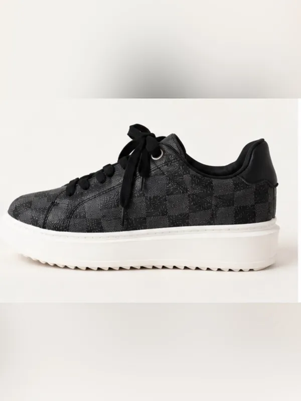 Steve Madden Black Checkered Sneaker size 9.5 TTS New with Box - Image 5