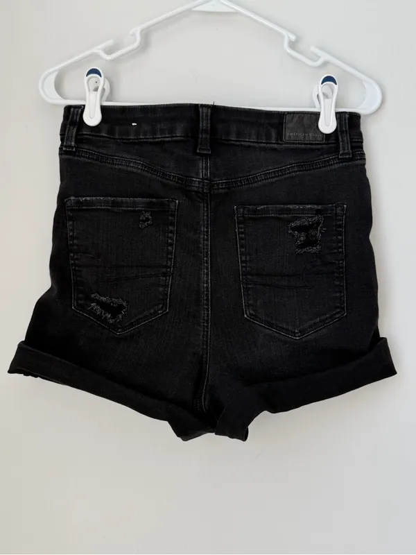 American Eagle Curvy Super High Rise Shortie Distressed Black Shorts Size 10 - Image 4