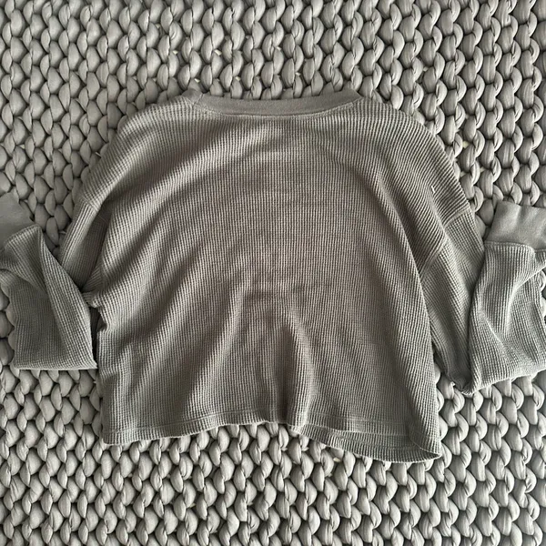 Abercrombie Dark Grey Waffle Long Sleeve - Image 5