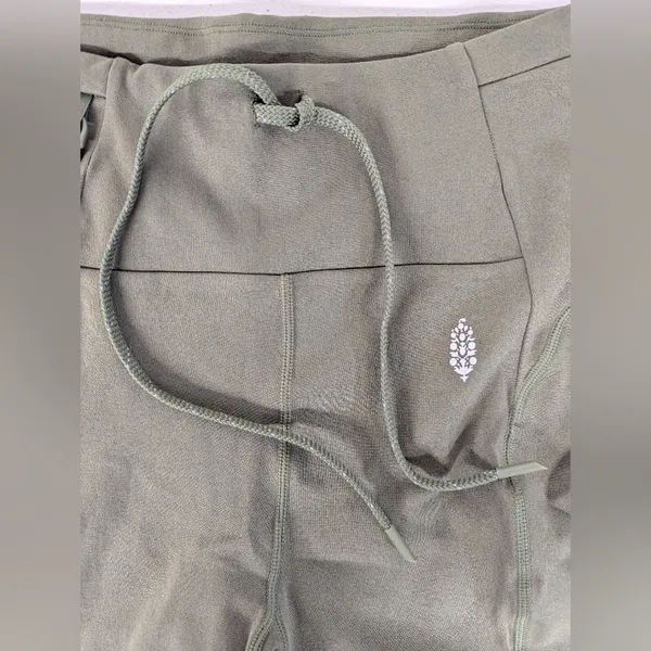 New Free people MOVEMENT army green leggings activewear sz medium m high rise - Image 2