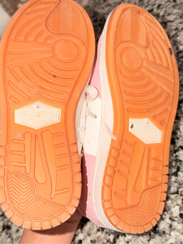 Women’s Pink and White Star Detail Sneakers - Image 8