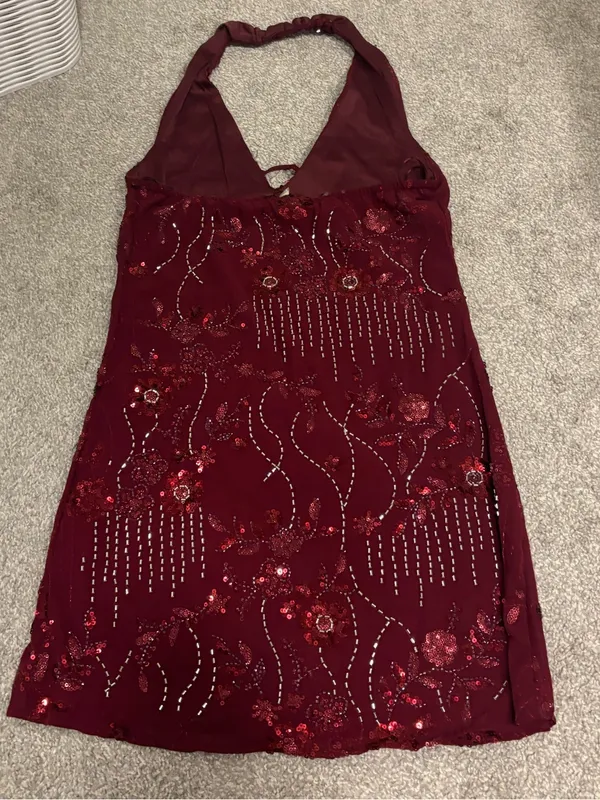 Thirty Thirty Halter Floral Sequin Mini Dress in Wine NWT - Size: XS - Image 4