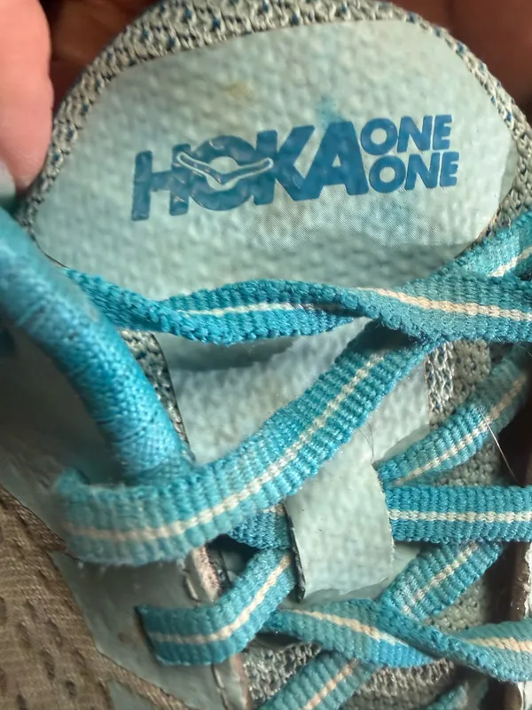 Hoka men’s 9.5 - Image 5