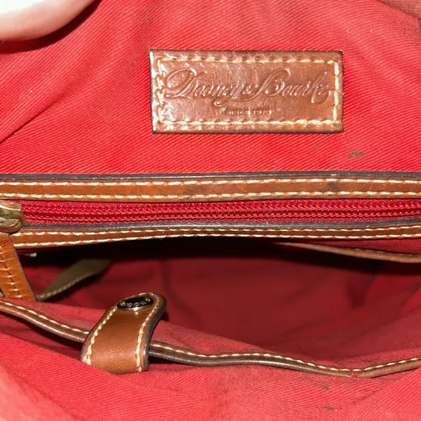Dooney & Bourke Vintage Beige Pebbled Leather Crossbody - Image 12