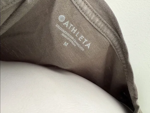 Athleta Organic Olive Green Daily Crop Short Sleeve Tee Medium - Image 5