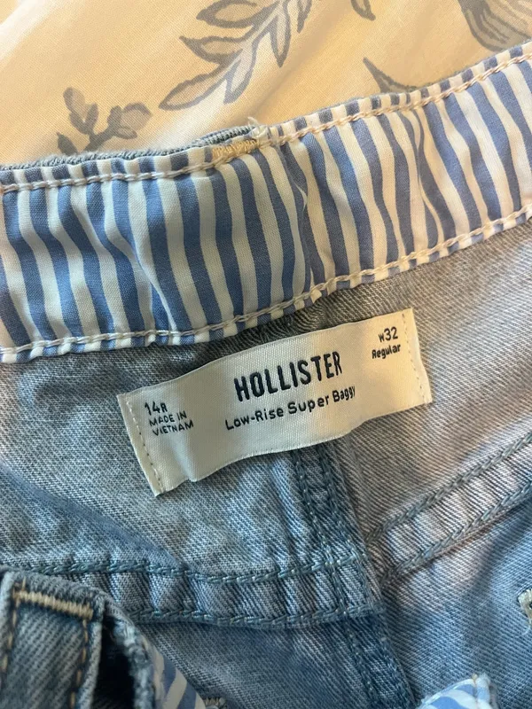 Hollister Jeans - Image 5