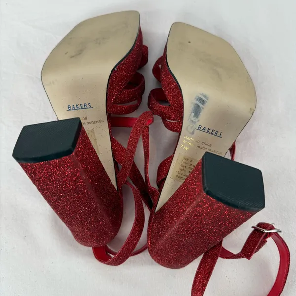 Bakers Glitter Strappy Square Toe Platform Heels in Red Size‎ 7.5 - Image 6