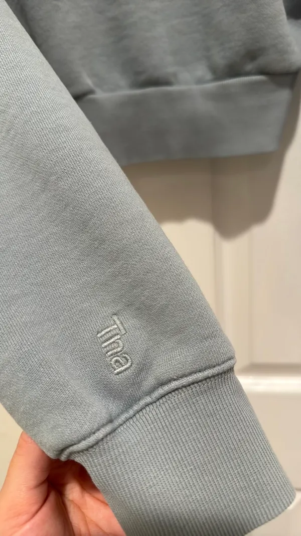 Aritzia Cropped Crewneck TNA - Image 6