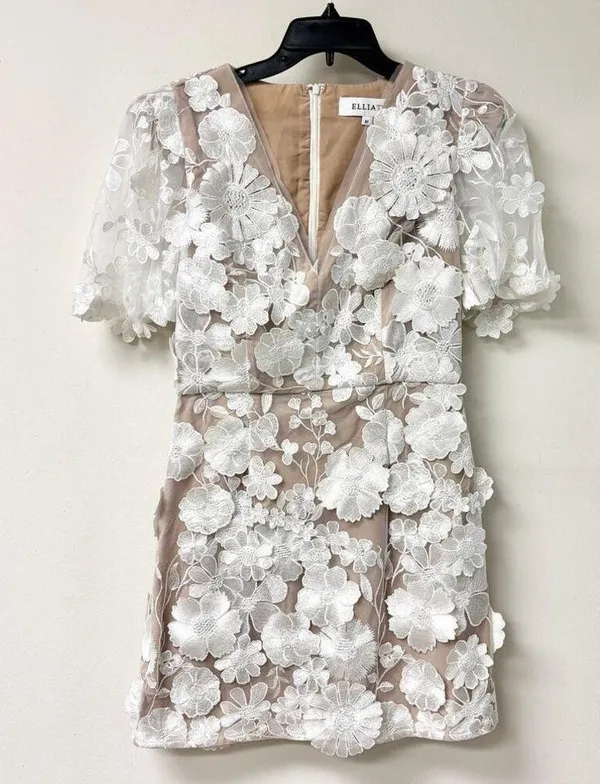 Elliatt Zayla Zayla 3D Floral Puff Sleeve Mini Dress White / Nude Women's Size M - Image 2
