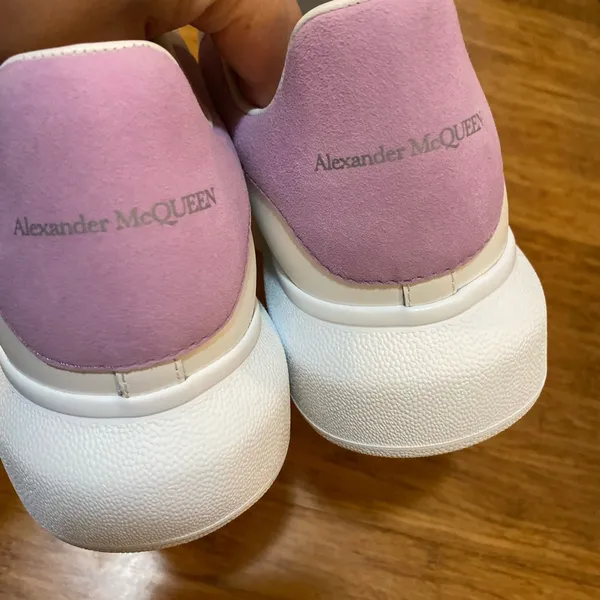 Alexander McQueen Oversized Sneaker size 39 - Image 3