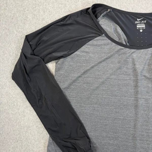 Nike Dri-Fit Women's XL Long Sleeve Active Shirt Grey Black Running Yoga Top - Image 3