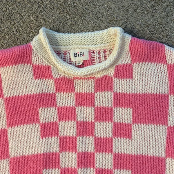 BiBi Pink and Cream Checkered Chunky Sweater Size M - Image 3