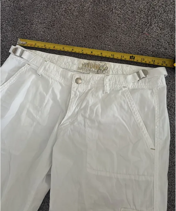 Y2K White Capris - Image 7