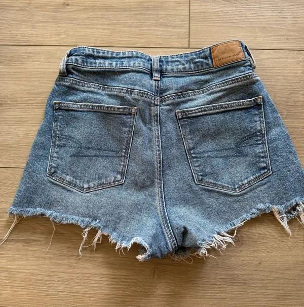 American Eagle Shorts - Image 2