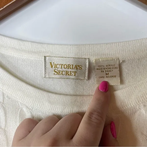 Victoria’s Secret Gold Label Cream Cable Knit Sweater Tunic Medium‎ - Image 3