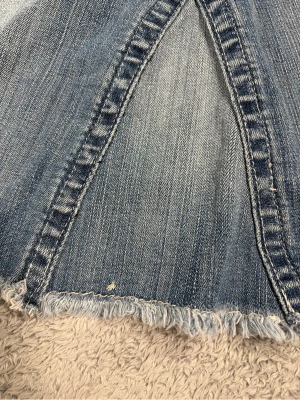 Ariat Denim Blue Distressed Denim Jean Bermuda Skirt 26R - Image 6