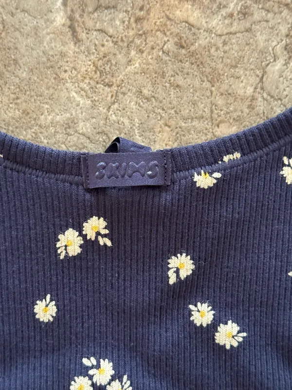 Skims Cotton Rib Tank Navy Daisy Print Small - Image 10