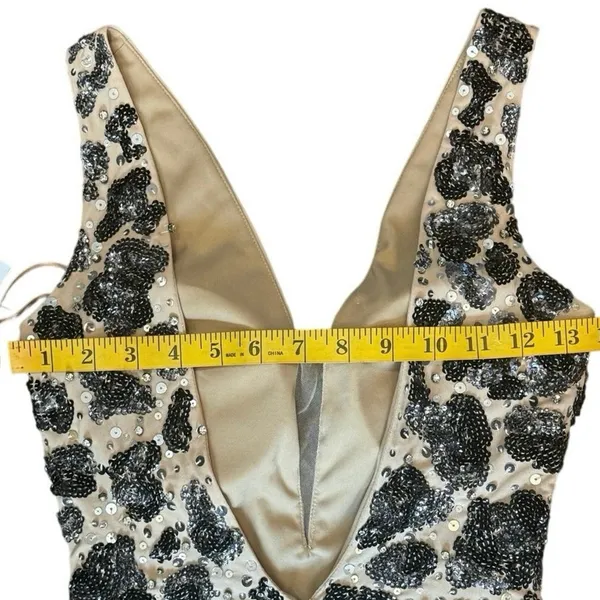 NWT Designer Jovani Sz.00 Mini Dress Sequin Leopard Print Nude Illusion Low Back - Image 8