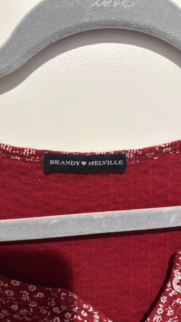 Brandy Melville Top Crop - Image 4