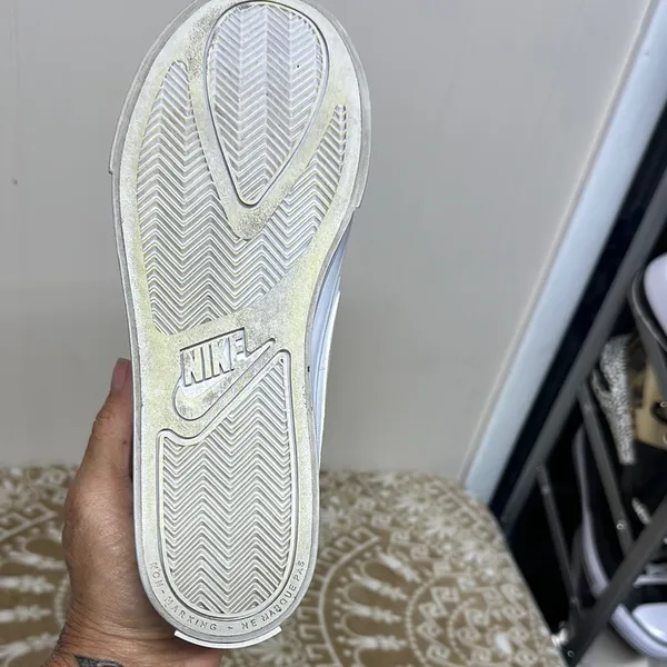 Nike White Athletic Shoes Classic Design - Image 9