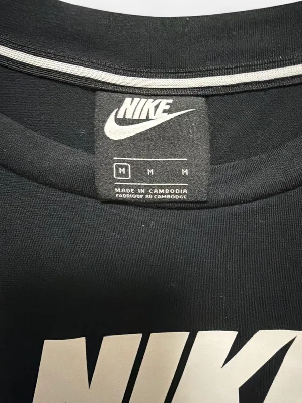 Nike Tee Shirt - Image 3