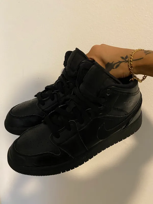 Jordan Air  1 Mid GS ‘Deep Black’ - Image 3