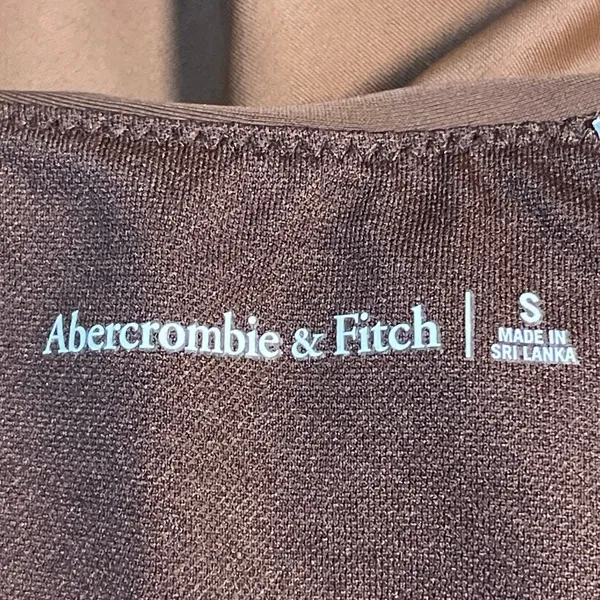 Abercrombie & Fitch Women's Brown Ruched Underwire Bikini Swimwear Set Size S/M - Image 4