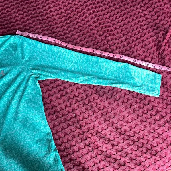 Under Armour HeatGear Women’s Loose Fit Long Sleeve Athletic Shirt Green Size S - Image 9
