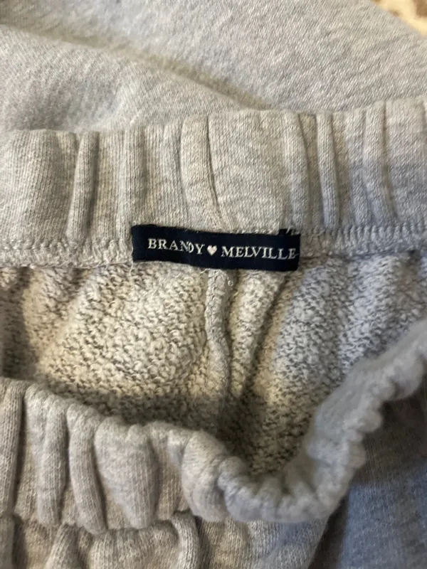 Brandy Melville Grey Cuff Sweatpants - Image 2