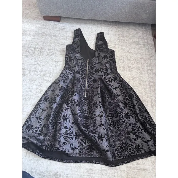 Soprano Womens Metallic Silver Black Damask Velvet Fit Flare‎ Cocktail Dress M - Image 2