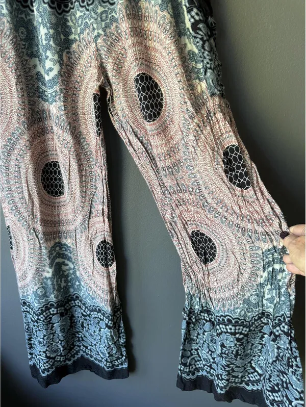 Gypsy Rose Bohemian Style Elastic Waist Palazzo Pants with Side Pocket - Image 4