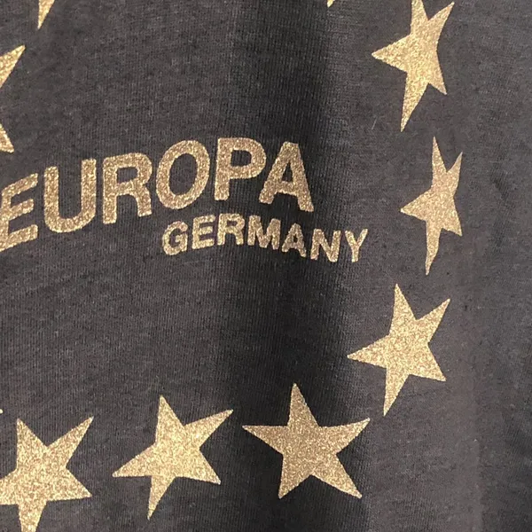 Vintage Europa Germany Sweatshirt Size 9/XL Black with 12 Gold Stars Women's - Image 3