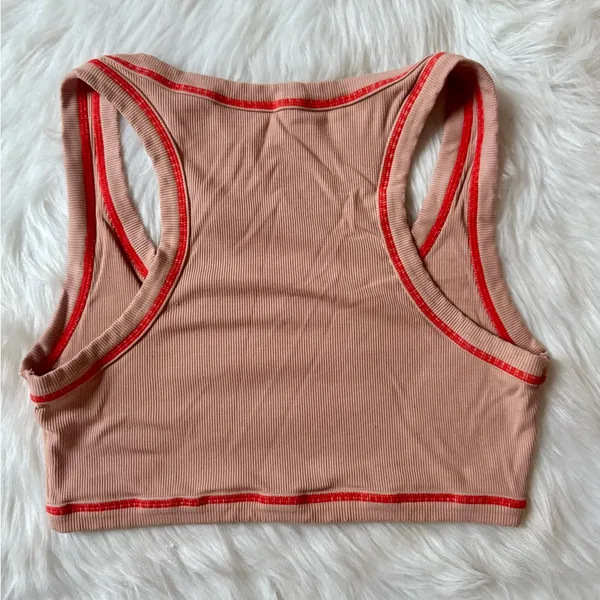 Bootaybag Women's Tan and Red Crop Sleep Shirt Size M - Image 5