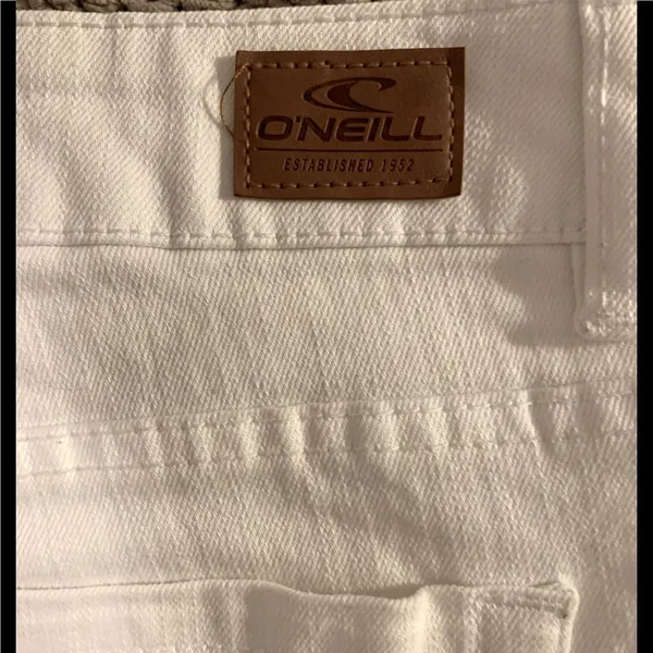 O'Neill white shorts - Image 4