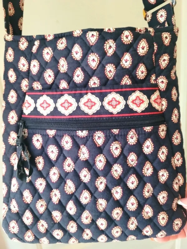 Vera Bradley Black Paisley Hipster Classic Crossbody or Shoulder Bag - Image 4