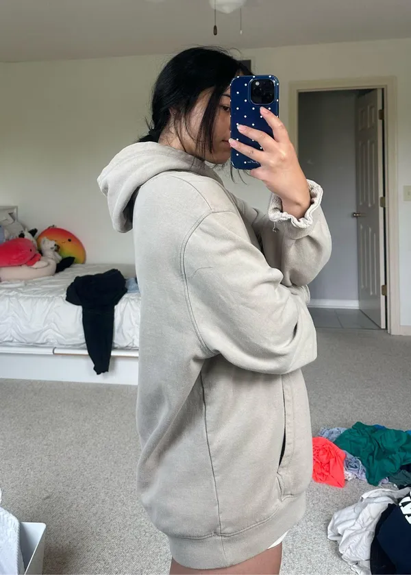 H&M Sweatshirt - Image 2