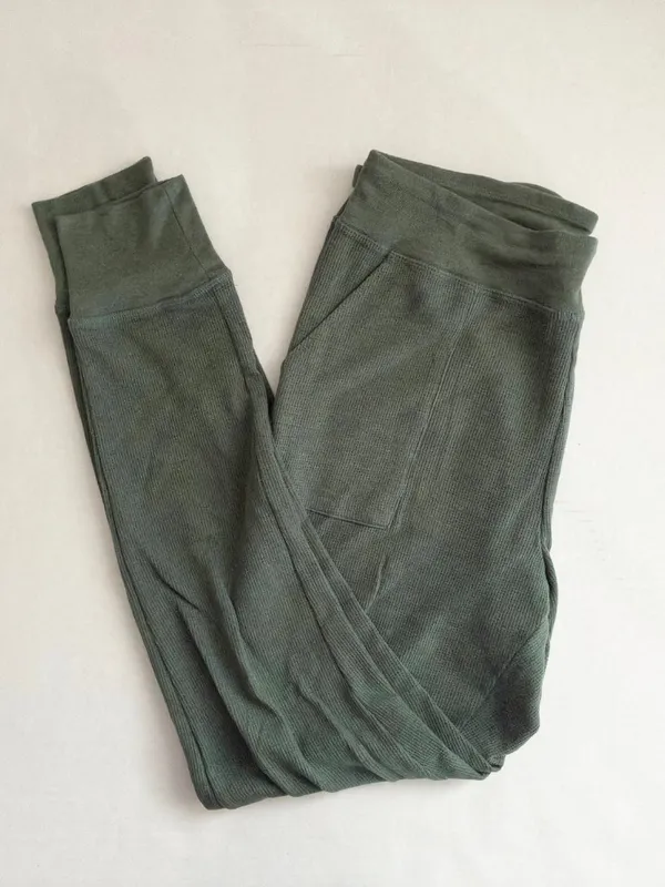 Warm Essentials by Cuddl Duds 2-Piece Lounge PJ Set - L - Grey + Green Plaid - Image 7