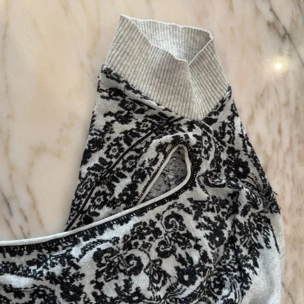 HWR Anthropologie XS S Tolay Black White Shawl Cardigan Medallion Boho Festival - Image 4