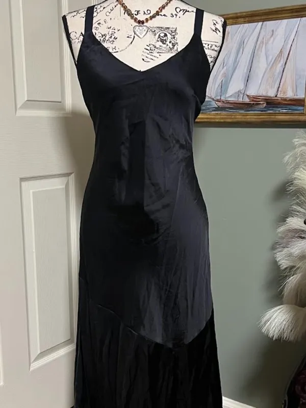 Express SZ M Black Maxi Dress Minimalist Neutral Romantic Gothic - Image 2