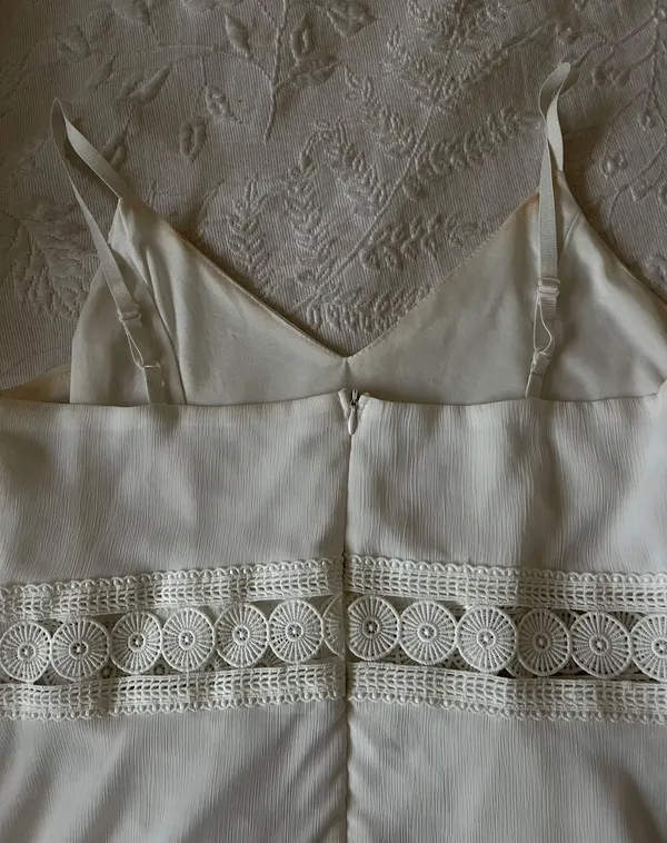 White Chiffon - Image 8
