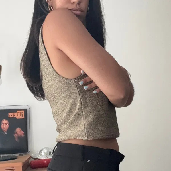 Zara Bronze Metallic Knit Sleeveless Scoop Neck Cropped Tank Top Large - Image 3