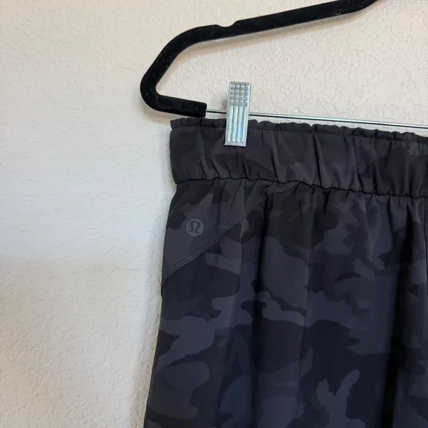 Lululemon Keep Moving 7/8 Pant High Rise Camo Deep Coal 10 Jogger Actuvewear Gym - Image 3